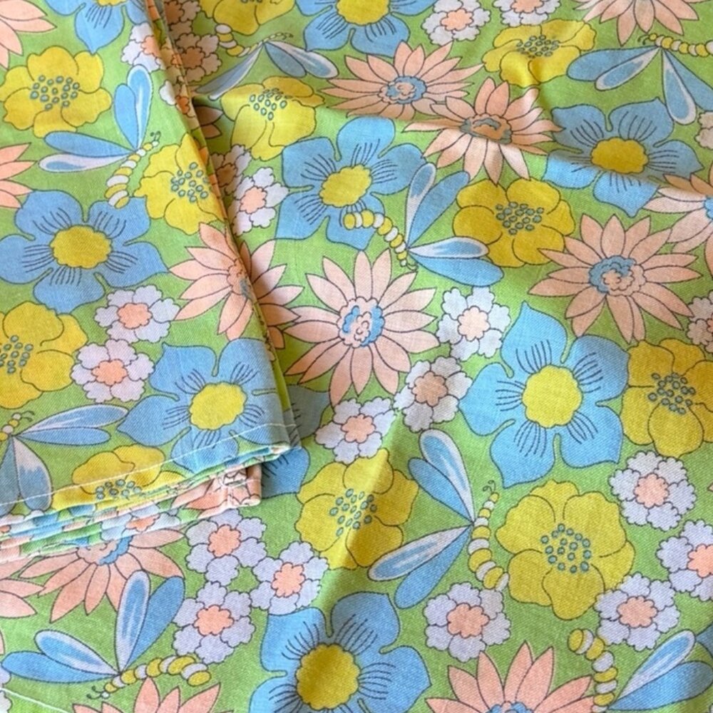 4 Retro Cloth Napkins, Great Condition, no Stains 16 X 16. - Picture 4 of 10